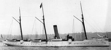 U.S. Naval Historical Center Photograph.